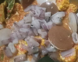 Foto langkah ke 6 dari resep Seafood Saus Padang.