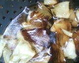 A picture of step 2 of Breadfruit chips.