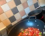 A picture of step 2 of Salmon Pasta & Courgetti.