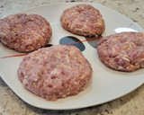Foto del paso 4 de la receta: Hamburguesa de queso y carne mixta