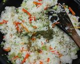 Foto langkah ke 10 dari resep Nasi Goreng Campur.
