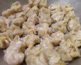 Foto langkah ke 5 dari resep Easy Chicken and Shrimp Shumai.