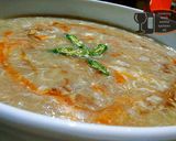 A picture of step 7 of Desi chicken corn soup.
