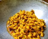 A picture of step 3 of Black eyes peas dry curry | alasande kalina usli.