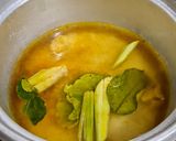 Foto langkah ke 1 dari resep Nasi Kuning Simple (Rice Cooker).