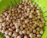 Foto del paso 4 de la receta: Garbanzos con espinacas y gambas