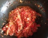 A picture of step 2 of Kadai soya chunks.