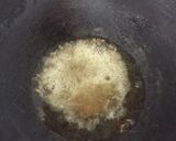 A picture of step 2 of Okra Kadhi.