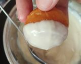 Foto langkah ke 5 dari resep Donut Mini.