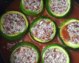 Foto del paso 9 de la receta: Zapallitos Verdes Rellenos En salsa de tomate