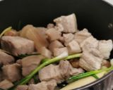 รูปขั้นตอนการทำที่ 3 ของ หมูสามชั้นตุ๋น (หมูตงพัว)