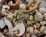 Gombapaprikás juhtúrós puliszkával recept fázis 3 fotója