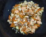 Foto langkah ke 5 dari resep Udang ayam asam manis.