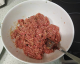 Foto del paso 1 de la receta: Albóndigas en salsa y lentejas caviar