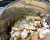 Foto del paso 4 de la receta: Risotto de setas shiitake con parmesano muy fácil