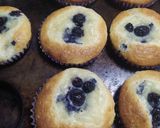 Foto del paso 4 de la receta: Muffins Esponjosos Con Crema Pastelera Y Arándanos
