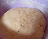 Foto del paso 2 de la receta: Medialunas dulces, sin manteca