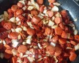 Foto del paso 4 de la receta: Alambre de salchichas y chorizo 🇲🇽😍😍