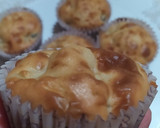 Foto del paso 2 de la receta: Muffins Húmedos de Manzana y Pasas de Uva