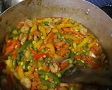 A picture of step 11 of Veggie prawn sauce.