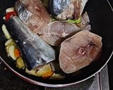 Foto langkah ke 3 dari resep Sup ikan tenggiri kuah asam.