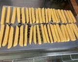 Une image de l'étape 7 de Frites de polenta aux aulx et épices.
