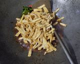 Foto langkah ke 4 dari resep Sambal Goreng Tahu Kecap.