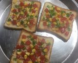 A picture of step 3 of Bread Pizza.