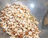 A picture of step 2 of Methi Ladoo.