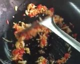 รูปขั้นตอนการทำที่ 2 ของ กะเพราไก่ ใส่ข้าวโพดอ่อน