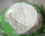 Foto langkah ke 2 dari resep Cinnamon Roll Pandan Tanpa Ulen (Minyak).