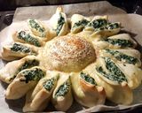 Foto del passaggio 5 della ricetta Girasole di sfoglia con ricotta e spinaci