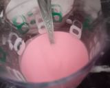 A picture of step 1 of Custard trifle.