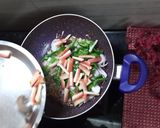 A picture of step 3 of Paneer Jalfrezi.