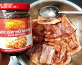 Hình bước làm 1 của món Thịt Ba Rọi Kho Mắc Khén
