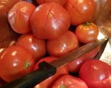 A picture of step 1 of Oven Roasted Tomato Sauce.