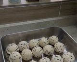 Gambar langkah 5 resipi Kuih bom bijan (inti kacang merah).