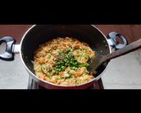 A picture of step 4 of Healthy Dalia pulao.