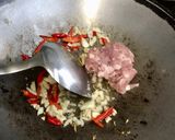 รูปขั้นตอนการทำที่ 4 ของ หมูสับคั่วพริกใบกระเพรา