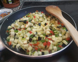Foto del paso 1 de la receta: Hojaldre relleno de verduras y pollo