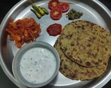 A picture of step 6 of Jowar Bajra Methi Garlic Paratha.