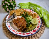 Foto langkah ke 7 dari resep Sego Sambel Surabaya.