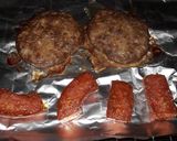 A picture of step 2 of Sloppy Homestyle burger sambo.