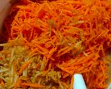 A picture of step 5 of Carrot and apple cake.