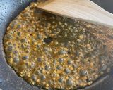 A picture of step 7 of Pan Fried Scallops With Garlic & Lemon 🍋.