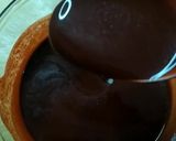 Foto langkah ke 4 dari resep Hurricane Red Velvet Swiss Roll Cake.