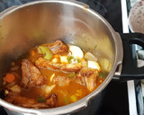 Foto del paso 4 de la receta: Costillas guisadas con toque de brandy