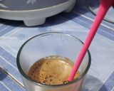 Foto langkah ke 2 dari resep Seduh Simple Kopi Good Day Sachet.