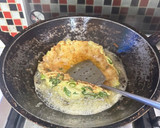 Foto langkah ke 2 dari resep Telur Dadar Sawi Hijau.