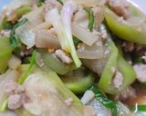 Hình bước làm 3 của món Mướp xào thịt xay